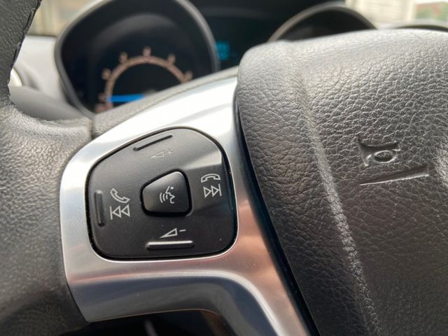 永旭好車  2014年FIESTA 1.0  渦輪運動版  馬力125hp  里程實跑10萬  第8張相片