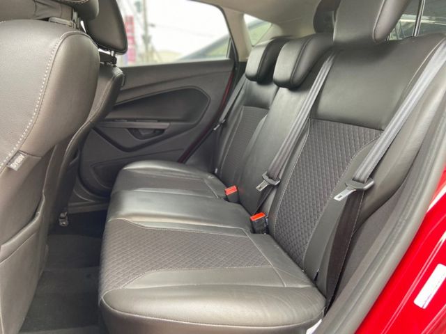 永旭好車  2014年FIESTA 1.0  渦輪運動版  馬力125hp  里程實跑10萬  第14張相片