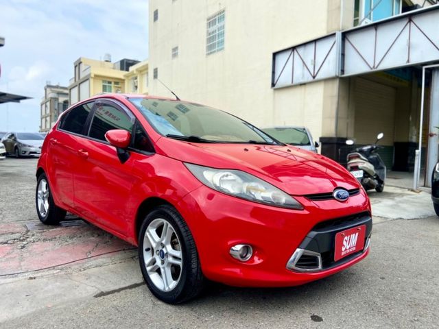 2012 FIESTA 1.6  運動版  里程實跑20萬km 認證車  方向盤快控鍵 織布座椅  第1張相片
