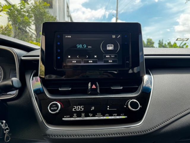 2021 ALTIS 豪華版 方向盤快控鍵  恆溫空調  循跡防滑 定速巡航  中控螢幕  第6張相片