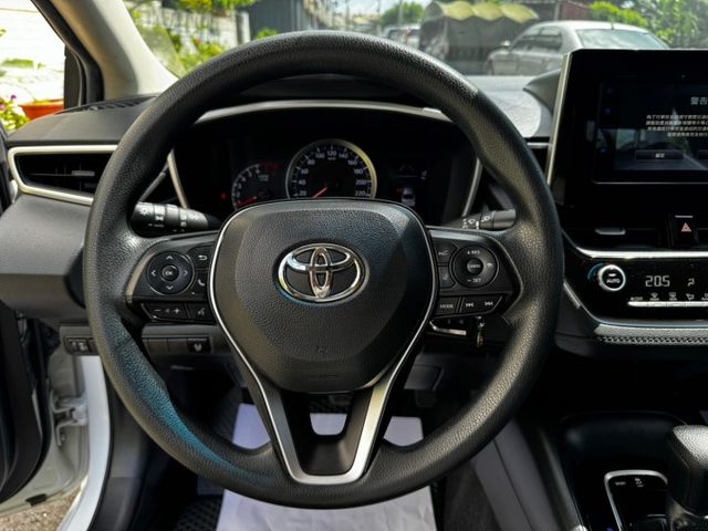 2021 ALTIS 豪華版 方向盤快控鍵  恆溫空調  循跡防滑 定速巡航  中控螢幕  第9張相片