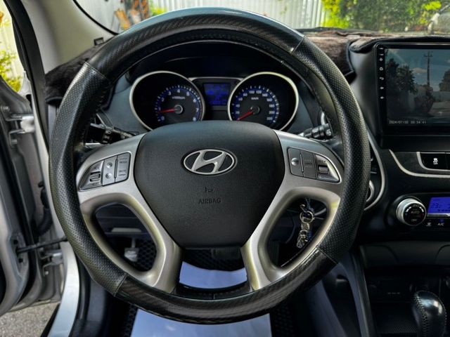 2013 Hyundai ix35 S 2.4 旗艦型 方向盤快控鍵 恆溫空調 電動座椅 倒車影像 定速  第5張相片