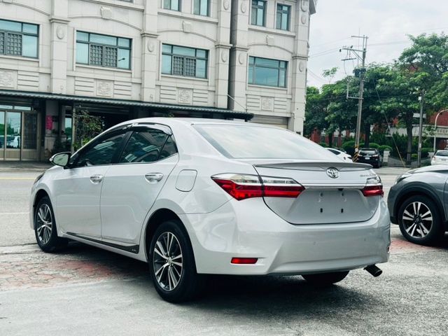 2017 ALTIS 經典版 免鑰匙 恆溫 定速 方向盤快控鍵 影音多媒體 循跡防滑  第2張相片