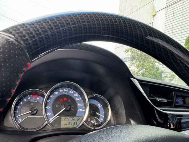 2017 ALTIS 經典版 免鑰匙 恆溫 定速 方向盤快控鍵 影音多媒體 循跡防滑  第3張相片