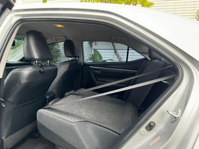 2017 ALTIS 經典版 免鑰匙 恆溫 定速 方向盤快控鍵 影音多媒體 循跡防滑  第11張相片