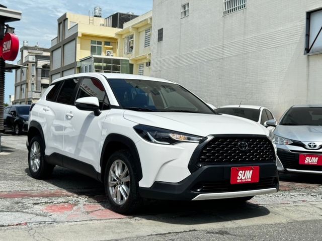 2021 Corolla Cross 豪華  方向盤快控鍵  定速巡航  免鑰匙啟動  恆溫空調  第1張相片
