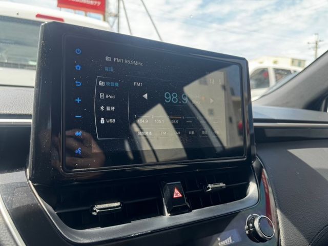 2021 Corolla Cross 豪華  方向盤快控鍵  定速巡航  免鑰匙啟動  恆溫空調  第6張相片
