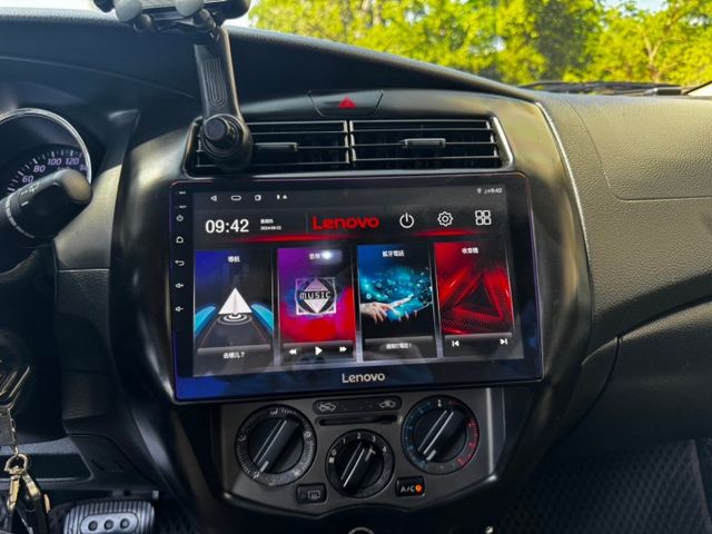 2014 Nissan Livina 1.6經典版 里程 15萬km  安卓影音  倒車影像  織布座椅  第5張相片