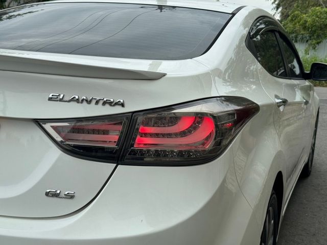 2013 Hyundai Elantra 1.8    恆溫空調  安卓影音  倒車影像  第4張相片
