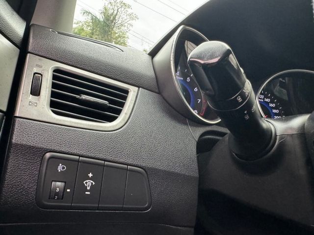 2013 Hyundai Elantra 1.8    恆溫空調  安卓影音  倒車影像  第8張相片