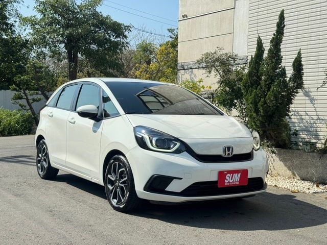 2022 Honda Fit Home汽油版 免鑰匙 方向盤快控鍵  定速  換檔撥片 循跡防滑控制系統  第1張相片
