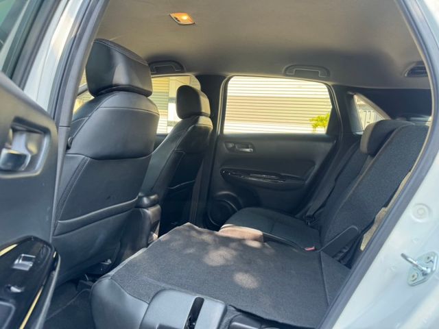 2022 Honda Fit Home汽油版 免鑰匙 方向盤快控鍵  定速  換檔撥片 循跡防滑控制系統  第13張相片