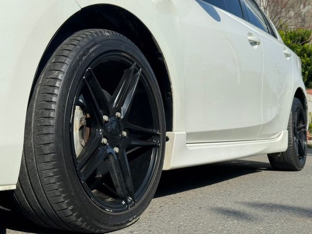 2011 Mazda 3 5D 2.0 免鑰匙啟動 方向盤快控鍵 恆溫 天窗 換檔撥片 影音多媒體  第15張相片