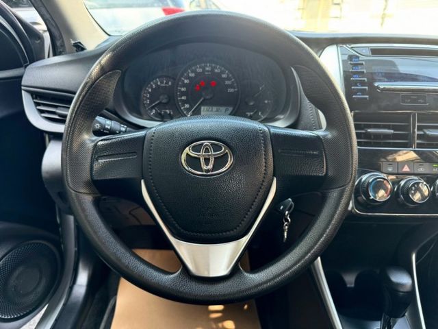 2020 Toyota Vios 1.5雅緻  認證車 原鈑件 循跡防滑控制系統  CD音響主機  第6張相片