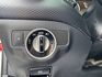 2017 M-Benz A-Class A180 方向盤快控鍵 換檔撥片 駕駛座電動調整 免鑰匙啟動 定速  第8張縮圖