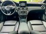 2017 M-Benz A-Class A180 方向盤快控鍵 換檔撥片 駕駛座電動調整 免鑰匙啟動 定速  第12張縮圖