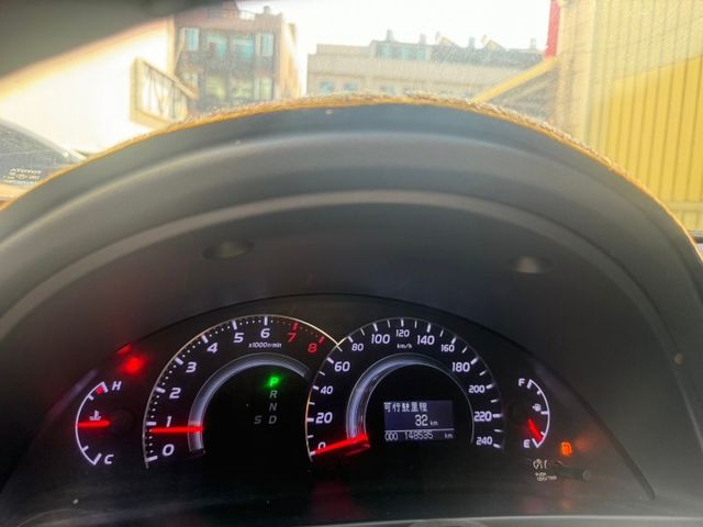 2011 Toyota Camry 2.4 G  HID氙氣頭燈 電動天窗 方向盤快控鍵 免鑰匙啟動 定速巡航  第3張相片