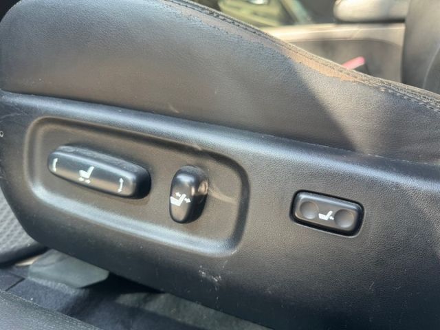 2011 Toyota Camry 2.4 G  HID氙氣頭燈 電動天窗 方向盤快控鍵 免鑰匙啟動 定速巡航  第10張相片