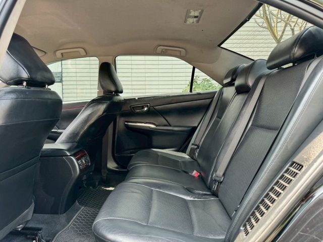2012 Toyota Camry Hybrid 2.5 大電池在18萬更換過  定速 恆溫 免鑰匙 方向盤快控鍵  第12張相片