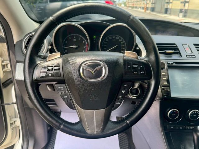 2012 Mazda 3 5D 2.0頂級版 電動天窗 定速巡航 換檔撥片 方向盤快控鍵 免鑰匙啟動  第9張相片