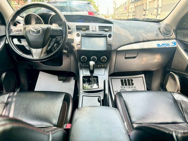 2012 Mazda 3 5D 2.0頂級版 電動天窗 定速巡航 換檔撥片 方向盤快控鍵 免鑰匙啟動  第11張相片