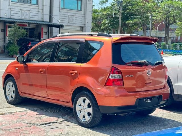 2013 Nissan Livina 1.6  免鑰匙啟動 恆溫空調  影音多媒體  抬頭顯示器  第2張相片