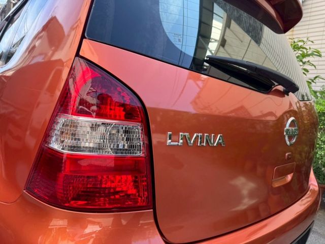 2013 Nissan Livina 1.6  免鑰匙啟動 恆溫空調  影音多媒體  抬頭顯示器  第3張相片