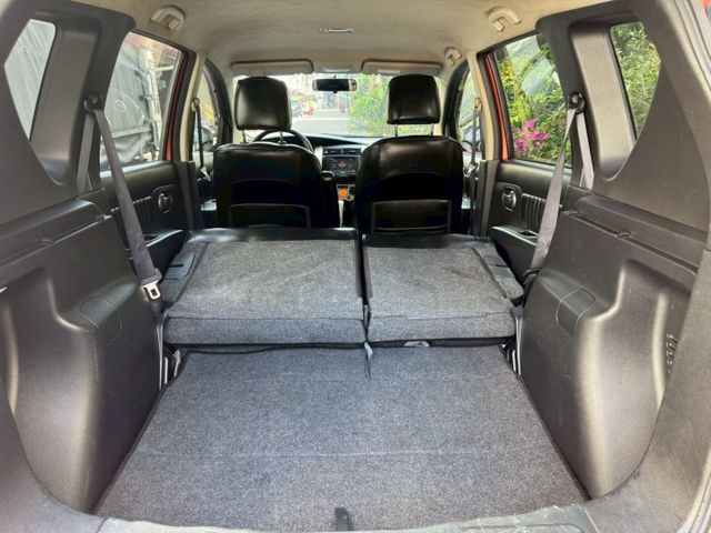 2013 Nissan Livina 1.6  免鑰匙啟動 恆溫空調  影音多媒體  抬頭顯示器  第12張相片