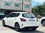 2023 Nissan Tiida 5D J  免鑰匙啟動  恆溫空調 定速巡航 循跡防滑 雙色內裝  第2張縮圖