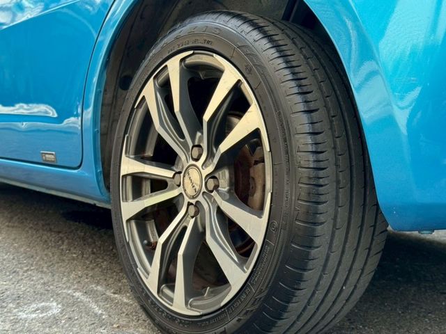 2009 Honda Fit VTi-S 安卓影音  撥片換檔  倒車影像  絨布座椅  第9張相片