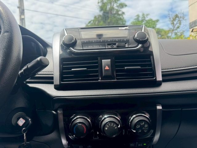 2016 Toyota Vios 1.5雅緻  CD音響主機  倒車影像 後霧燈  第5張相片