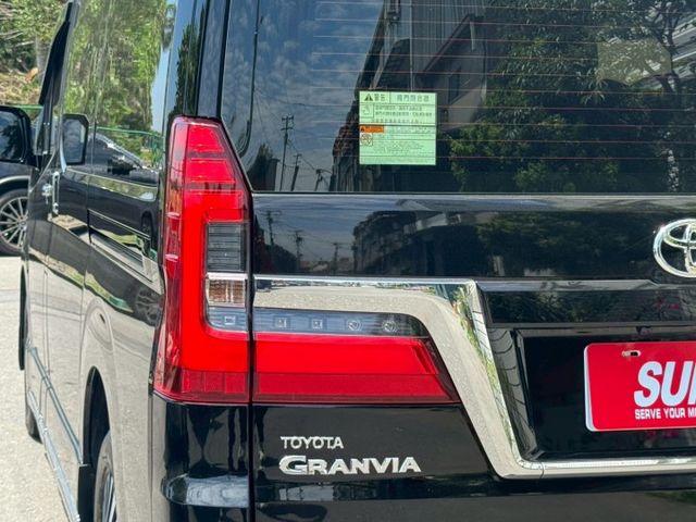 2023 Toyota Granvia 6人座旗艦  免鑰匙啟動 摸門解鎖 方向盤快控鍵 定速巡航 電動尾門  第3張相片