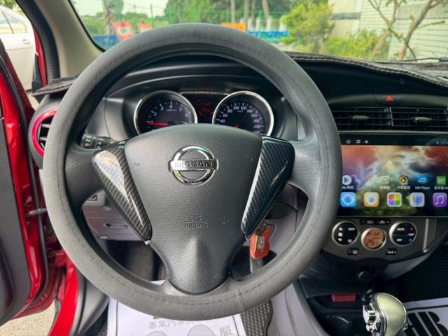2015 Nissan Livina 1.6  恆溫空調  安卓影音 倒車影像  車頂行李架  第4張相片