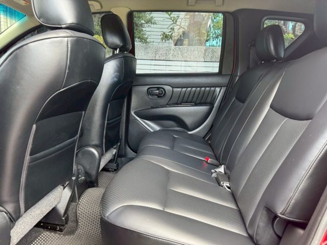 2015 Nissan Livina 1.6  恆溫空調  安卓影音 倒車影像  車頂行李架  第10張相片