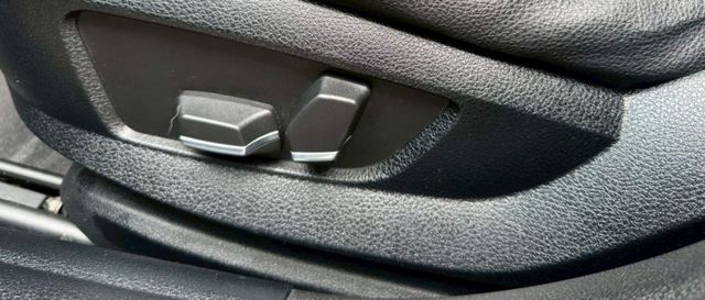 2012 BMW 5-Series Sedan 520d  柴油 總代理 免鑰匙啟動 恆溫空調 定速巡航  第12張相片