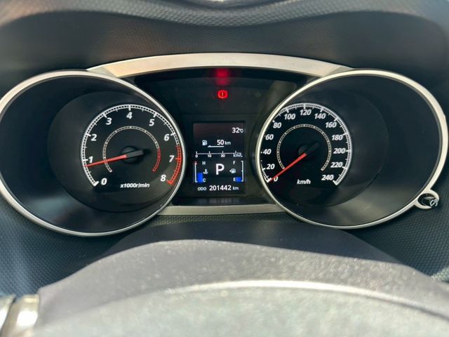 2013 Mitsubishi Outlander 2.4 4WD 方向盤快控鍵  定速巡航  循跡防滑  車道變換輔助  第3張相片