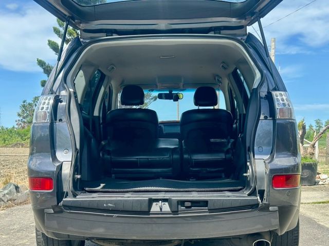 2013 Mitsubishi Outlander 2.4 4WD 方向盤快控鍵  定速巡航  循跡防滑  車道變換輔助  第14張相片