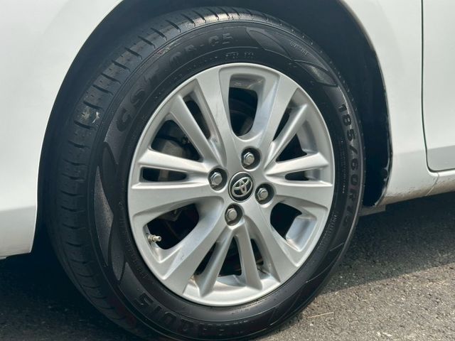 2020 Toyota Yaris 1.5經典  循跡防滑 LED日行燈 光感應自動頭燈 倒車雷達警示  第11張相片