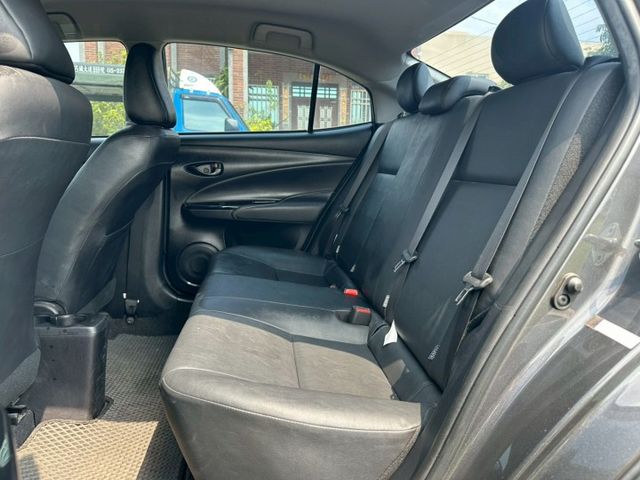 2020 Toyota Vios 1.5經典  LED日行燈  循跡防滑  頭燈水平調整 光感應自動頭燈  第8張相片