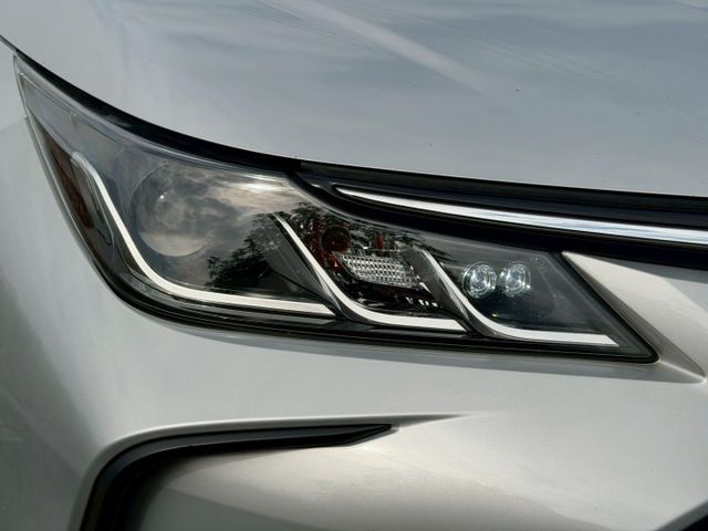 2021 Toyota Corolla Altis 1.8經典  方向盤快控鍵 定速巡航 胎壓監控 遠光燈自動控制  第3張相片