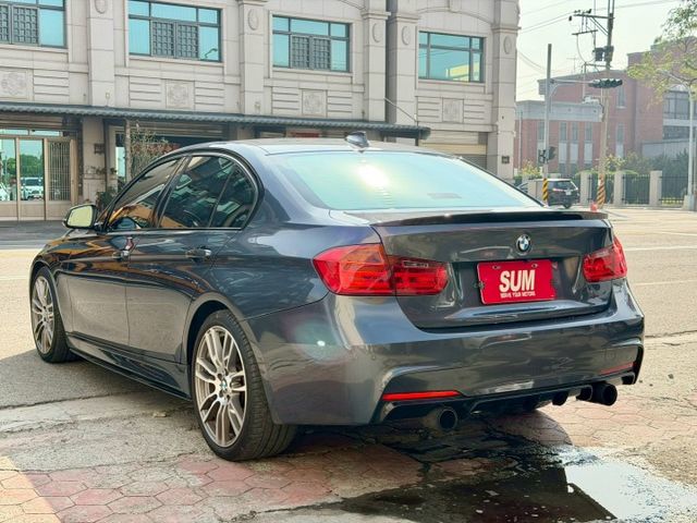 2013 BMW 3-Series Sedan 316i 總代理  免鑰匙 HID頭燈 方向盤快控鍵 恆溫空調  第2張相片
