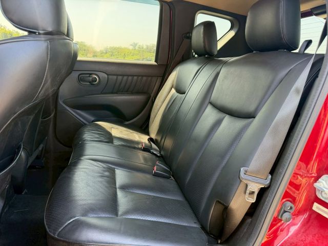 2018 Nissan Livina 1.6行家皮椅版 車頂行李架   後座分離倒覆  CD音響主機  第10張相片