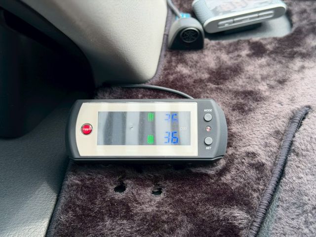 2013 Toyota Corolla Altis 1.8 E 定速巡航 恆溫空調  倒車影像  第9張相片