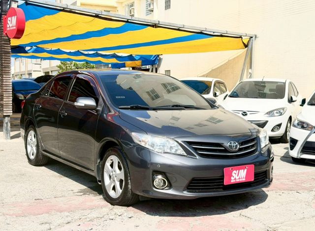 2013 Toyota Corolla Altis 1.8 E經典版 方向盤快控鍵 定速巡航 恆溫空調 電動天窗  第1張相片