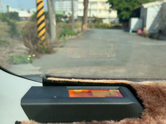 2015 Toyota Corolla Altis 1.8經典版Safety+ 免鑰匙啟動 定速巡航 方向盤快控鍵 恆溫  第9張相片