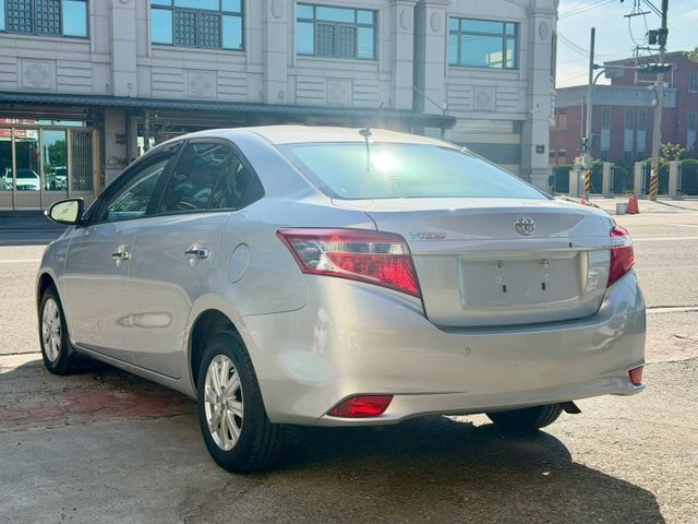 2015 Toyota Vios 1.5雅緻 後霧燈 CD音響主機  國民神車 省油省稅  適合新手入門款  第2張相片