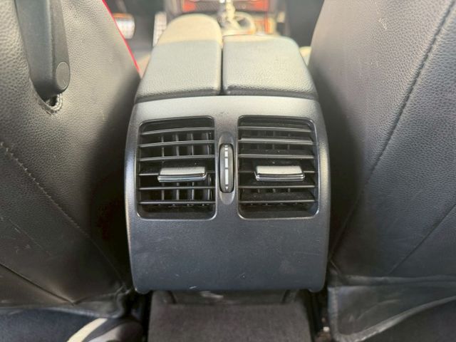 2013 C-CLASS SEDAN W204 【C250】方向盤快控鍵 定速巡航 電動天窗 電動座椅  第8張相片