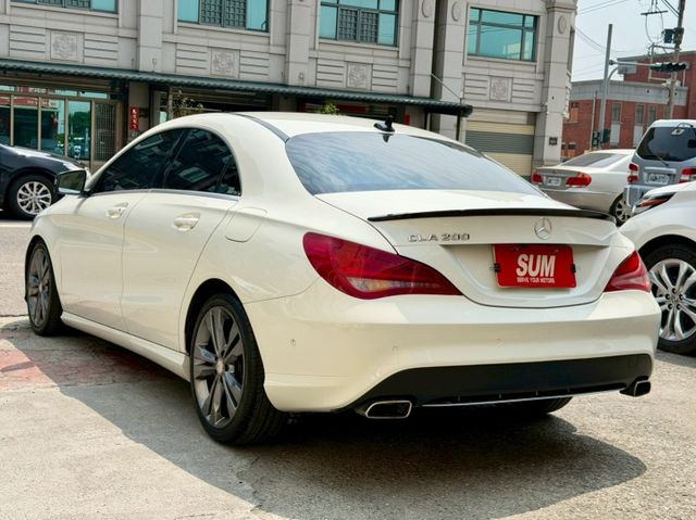 2015 M-Benz CLA-Class CLA200  方向盤快控鍵  換檔撥片  定速巡航  HID頭燈  第2張相片