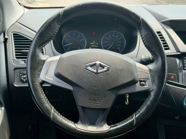 2021 Mitsubishi CMC Zinger 2.4 方向快控鍵   定速  光感應自動頭燈 頭燈水平調整  第4張相片