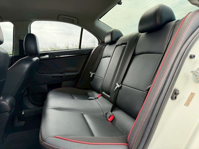2015 Mitsubishi Lancer iO 1.8勁動型 方向盤快控鍵 換檔撥片 空力套件 定速巡航  第9張相片